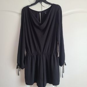 NEW Lumiere Black Long Sleeve Drape Front Shorts Romper Size XL